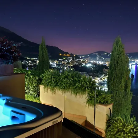 Mira Apartament *